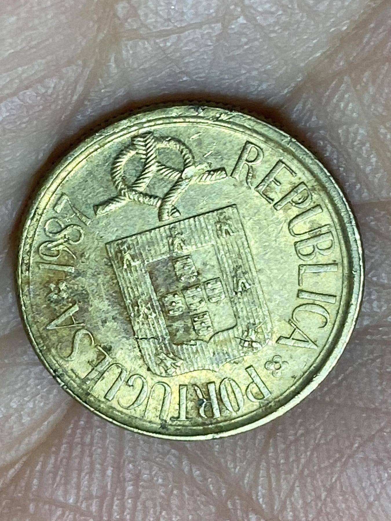 2026年第二十七场(总第一百九十六场）外国好品散币场(免佣金) 葡萄牙🇵🇹1987年1埃斯库多(共和国时期第五套第二版)