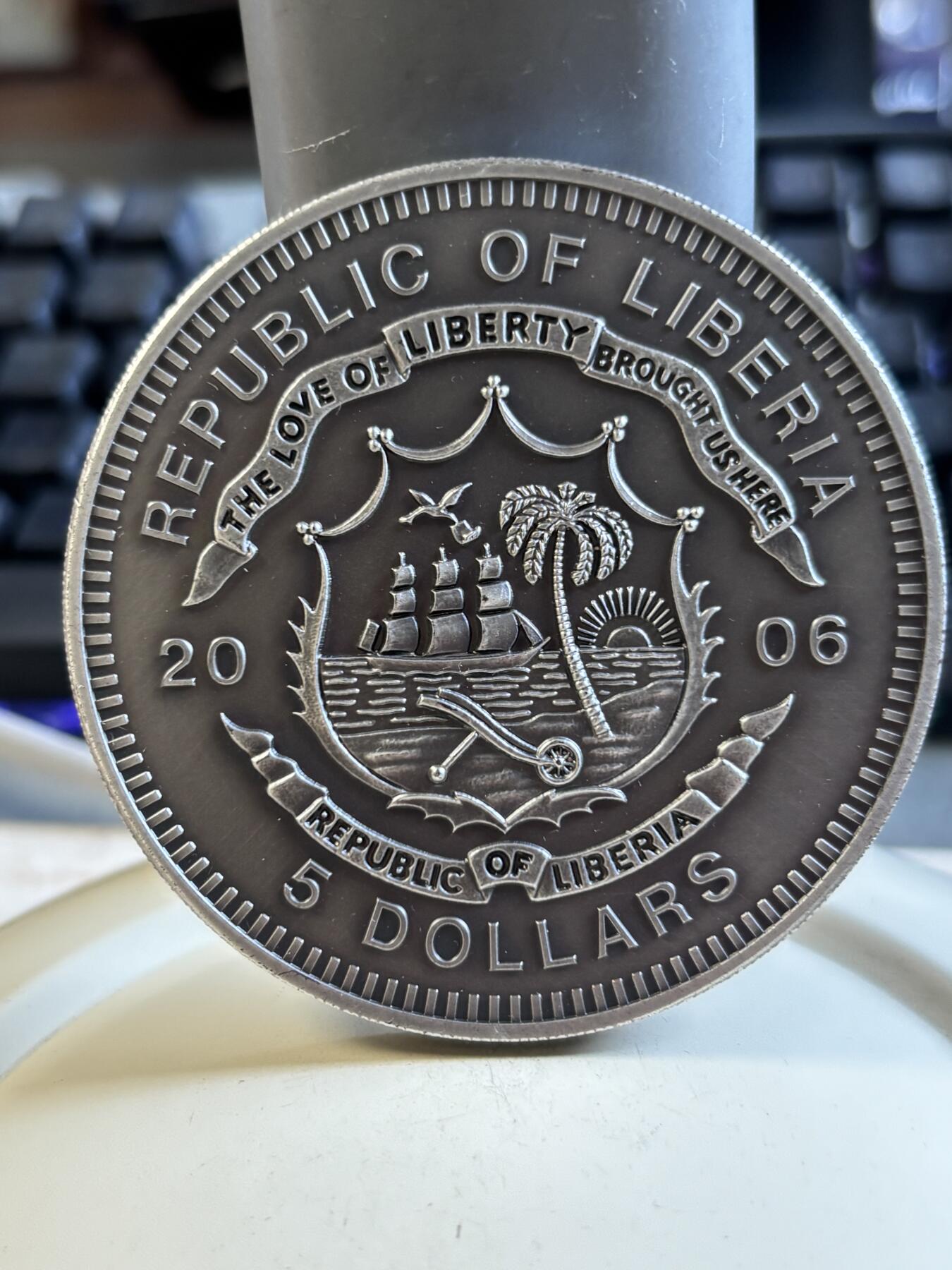 第191期拍卖 获奖币利比里亚2006年德国世界杯特大镀银版铜币，120克，发行5000枚