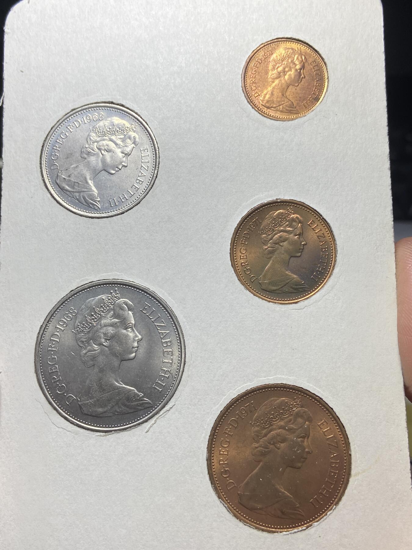 2026年第二十七场(总第一百九十六场）外国好品散币场(免佣金) 英国🇬🇧十进制首发年原册套币5枚