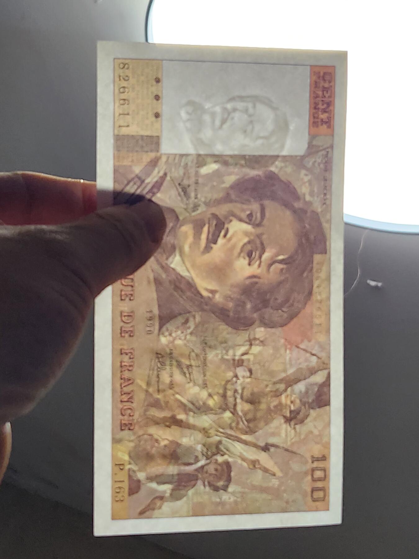 2月15号晚上8点 外国纸币自动截拍第26场 100法郎几乎全新