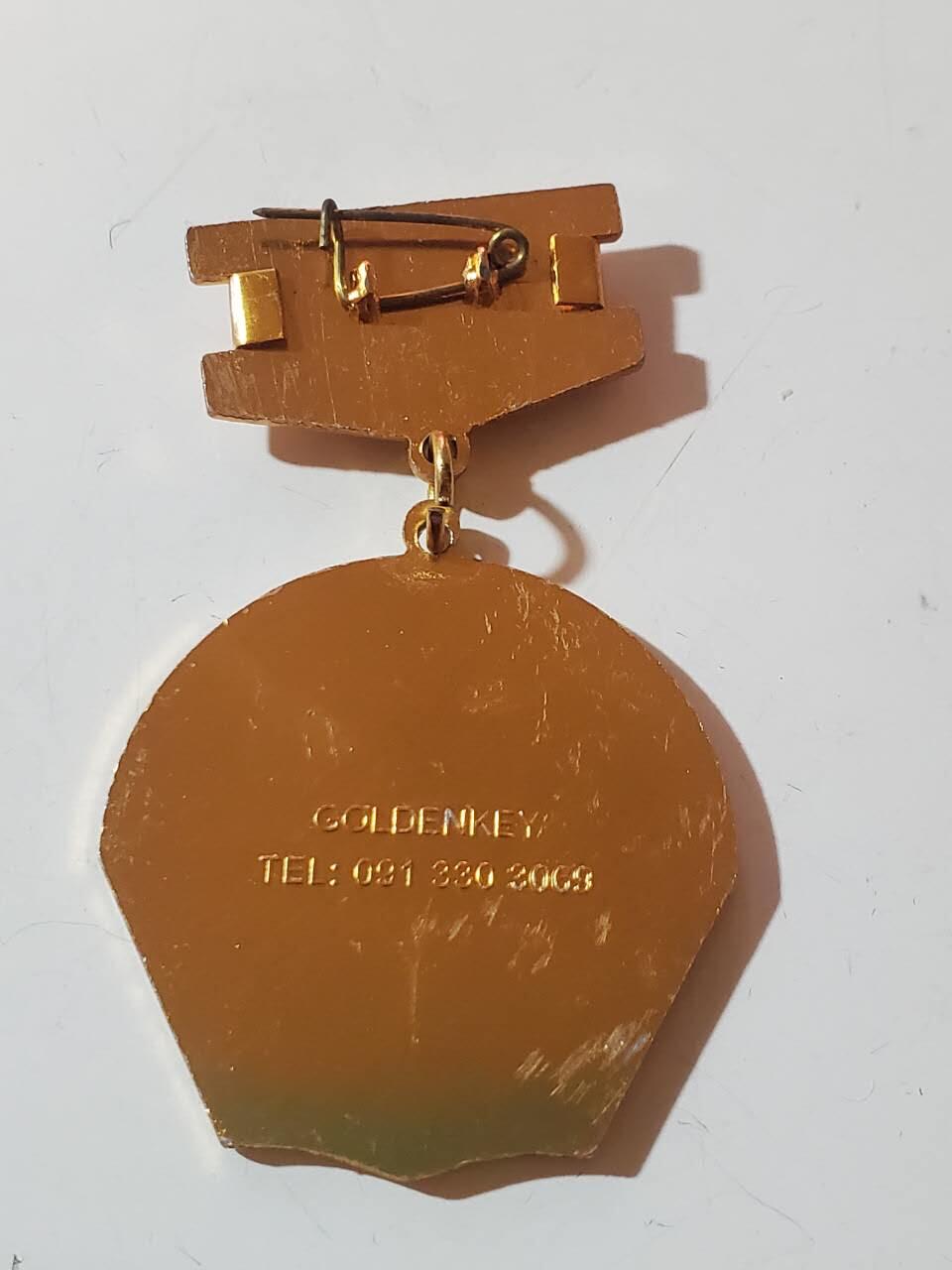 韵星假日军品类拍卖第41期 -- Rimey Holidays Militaria Auction 41 越南社会主义共和国为教育事业贡献奖章 品相非常好 教育部奖章 GK厂制作