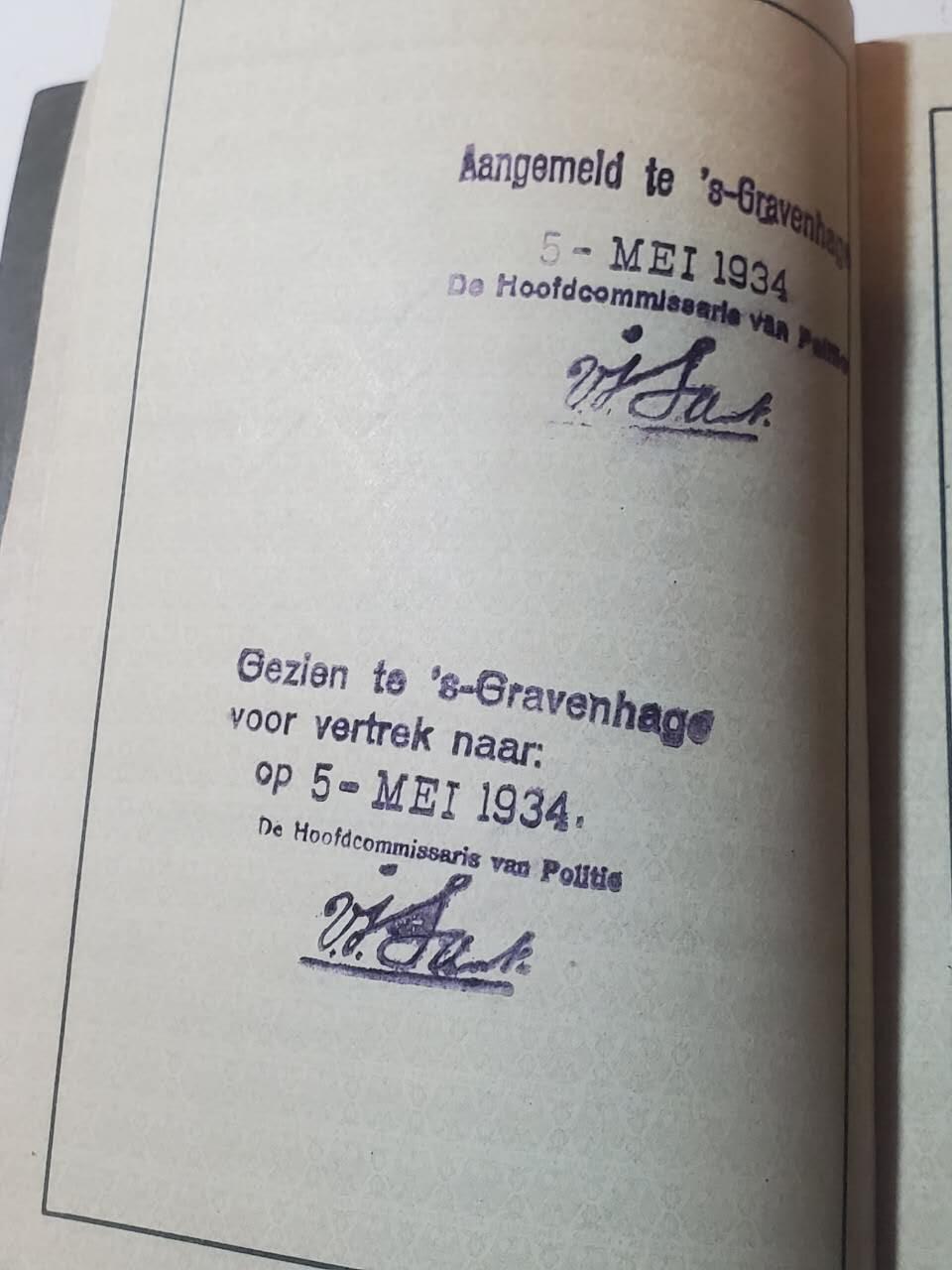 韵星假日军品类拍卖第41期 -- Rimey Holidays Militaria Auction 41 魏玛共和国-德意志第三帝国护照 保存完好