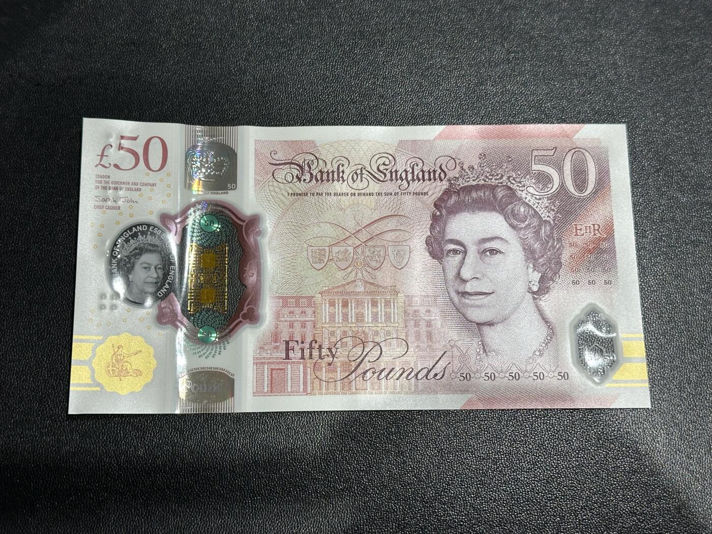 《外钞收藏家》第六百一十一期（农历新年第一场/快递恢复正常再发货）（长期征集拍品、欢迎藏友们联系合作） 2020年英国女王版塑料钞50镑 全新UNC 全偶数