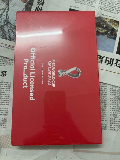 【金马踏春，泉马奔腾】2026 年新年贺岁场，（定于年初五接财神截拍）祝各位老板马到成功，马上有钱，愿岁岁平安喜乐顺遂 - 全新套装 2022 年卡塔尔 FIFA 世界杯主办国官方纪念币普币套装 8 枚带证书收藏