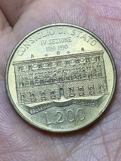 2026年第二十七场(总第一百九十六场）外国好品散币场(免佣金) - 意大利🇮🇹1990年200里拉(国务院成立100周年纪念币)