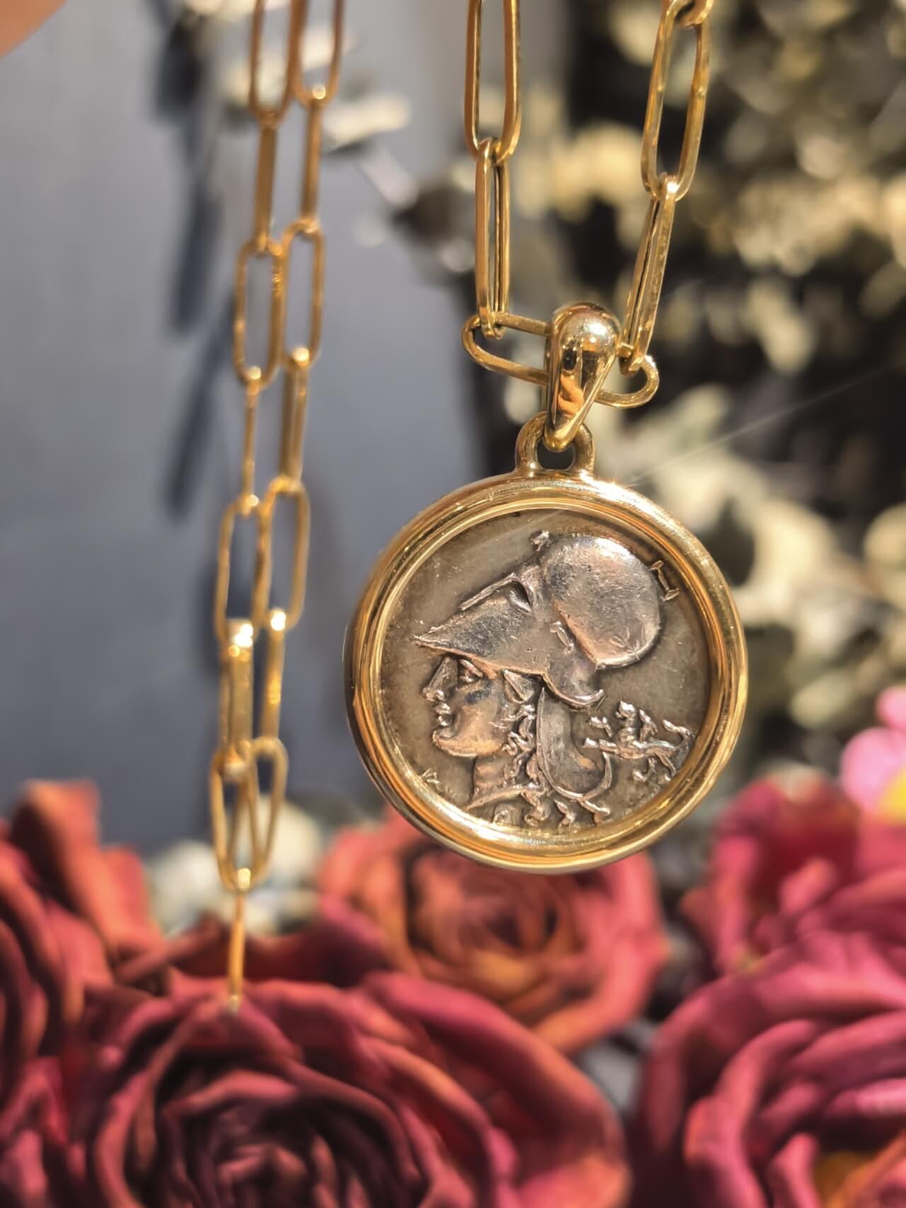 雅典娜飞马古币吊坠