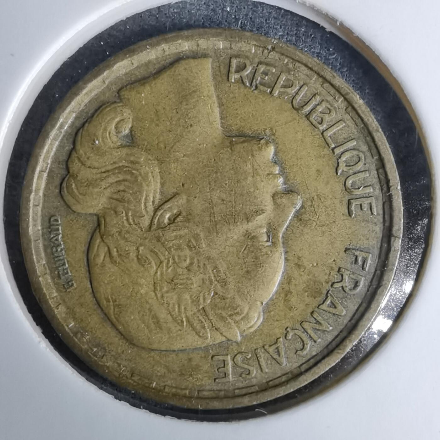 沼泽如烟--第996场 法国1953年10法郎