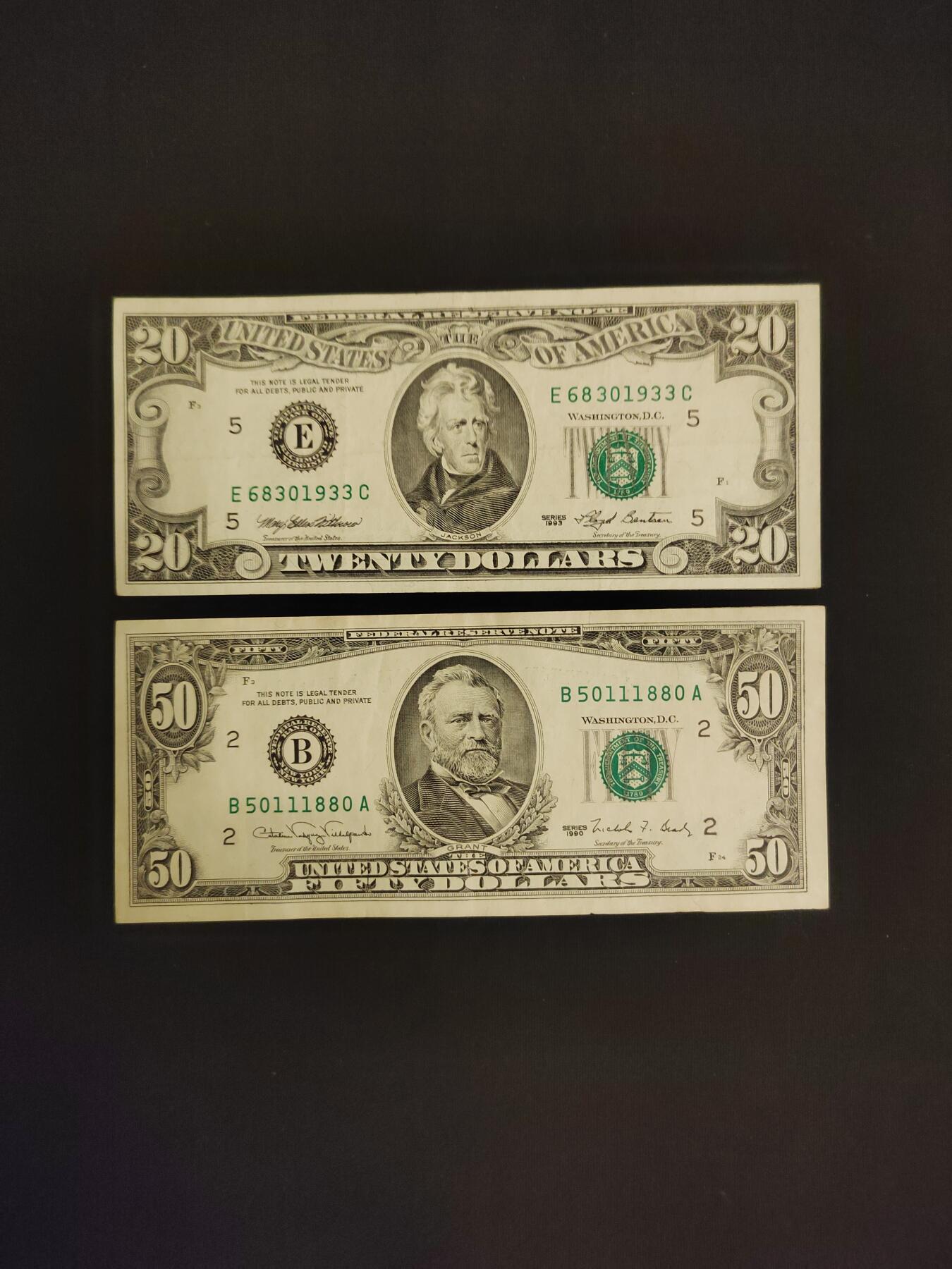 小头美元两张，流通好品