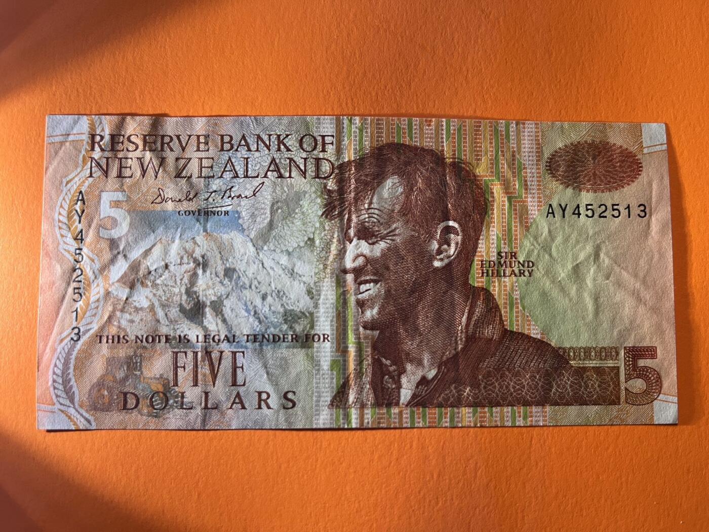 世界各国纸币拍卖 1992年 新西兰5元 实物图