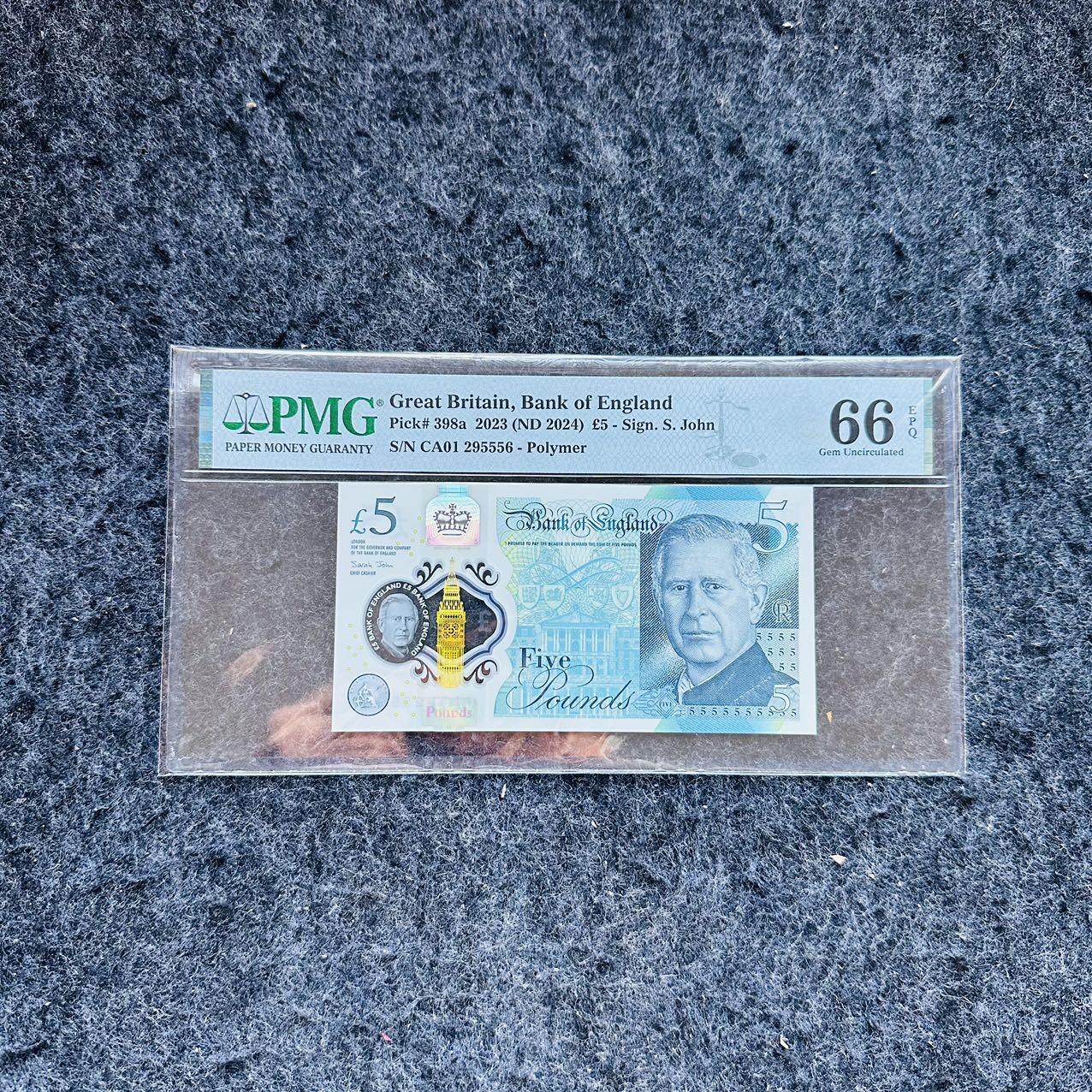 🇨🇳🇺🇳¥ ¥2026🐎新年塑料钞评级钞 英格兰银行2024年5镑，查尔斯头像，CA01首发冠，(CA01 295556)