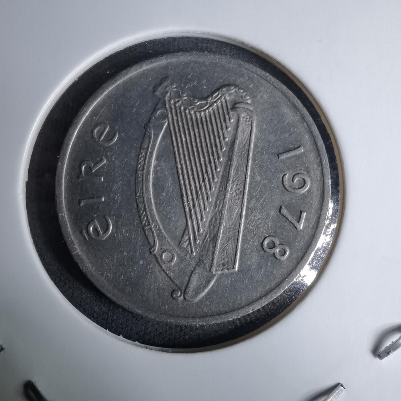 沼泽如烟--第996场 爱尔兰1978年5便士