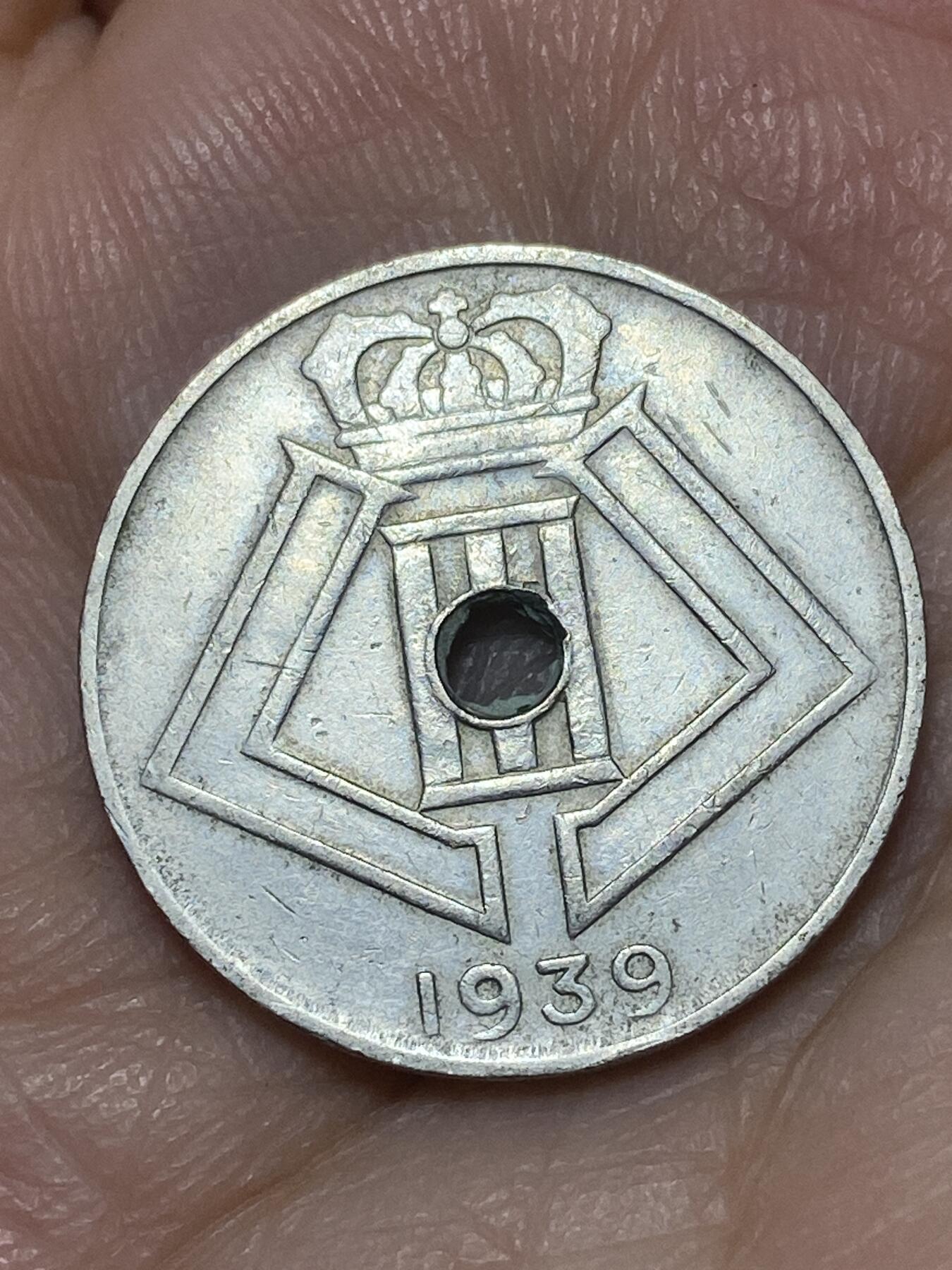 2026年第二十六场(总第一百九十五场）外国好品散币场(免佣金) 比利时🇧🇪1939单年份10分(利奥波德三世，荷语–法语版，关门年仅发行2年)