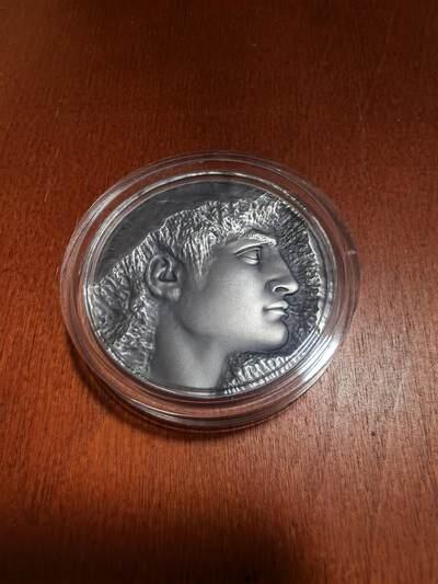 长老汇马年精选第一场拍卖 2022纽埃大卫5元仿古高浮雕银币，2盎司999银，盒证全，500枚，立陶宛造币厂