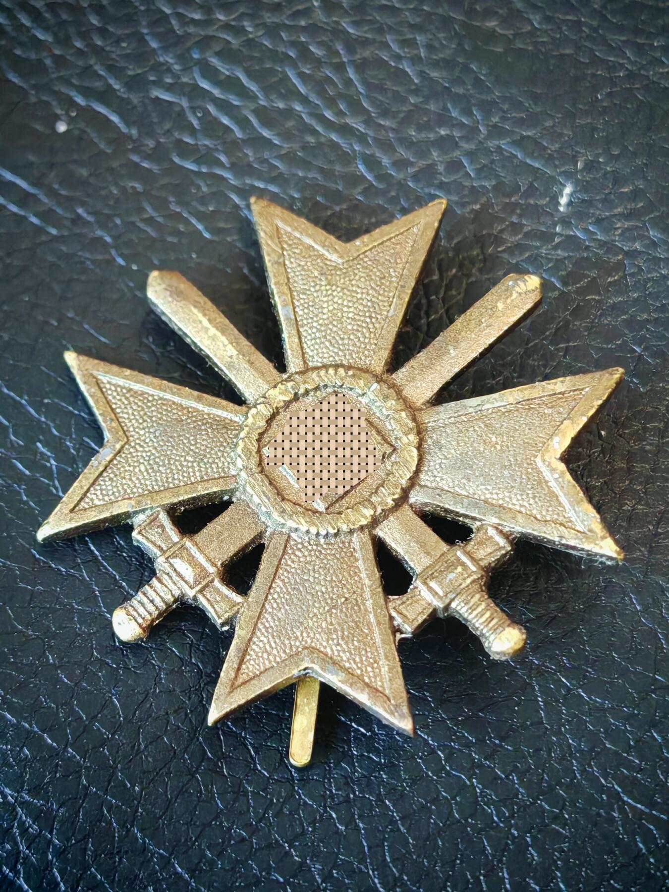 时顺第二十九拍(新年大拍) 二战时期铜质一级战功勋章，kvk1，针钩替换，品相较弱