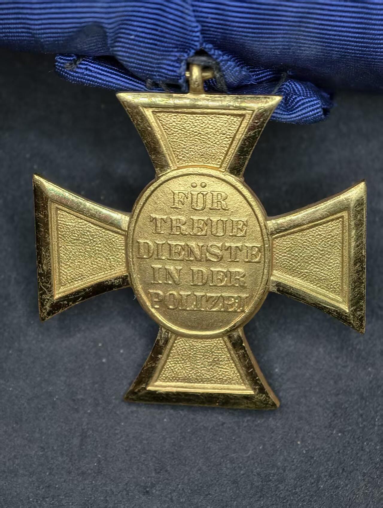 凯旋世界勋赏（持续上新中）（第22期新年大拍）（欢迎送拍）（对拍品有疑问请询问客服，不接受到手刀，出价默认拍品品相。请认真阅读拍卖规则！出价默认已认可！）（收到货请录制开箱视频，无视频概不处理问题。）