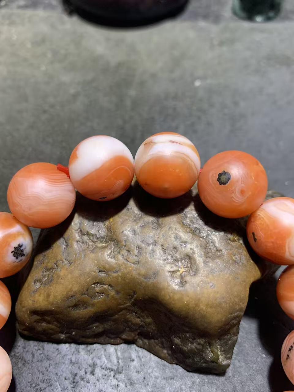 亚光原皮保山红白南红玛瑙单圈手串一条