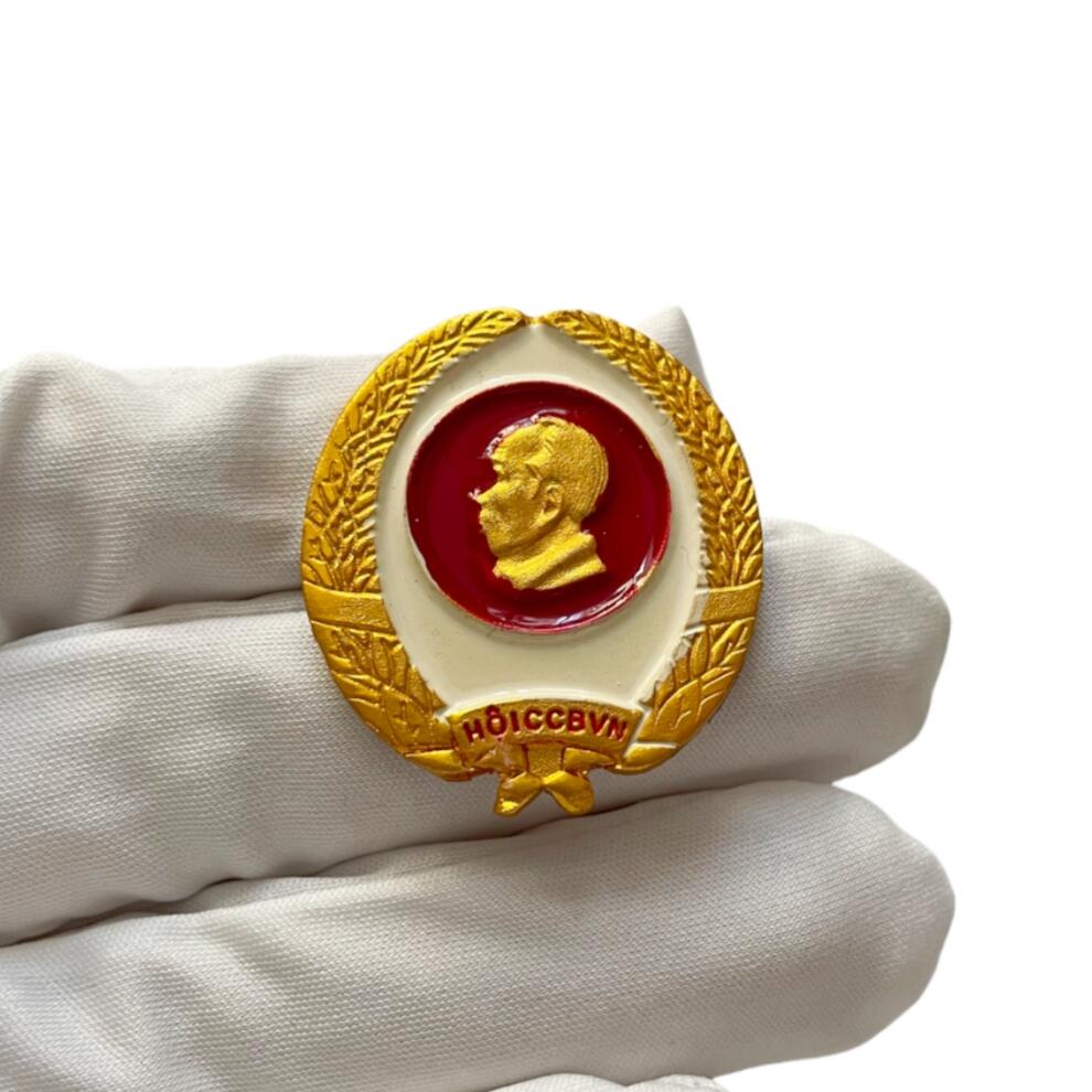 熹将军2026新春小拍2 总57期 越南胡志明老战士组织成员证章