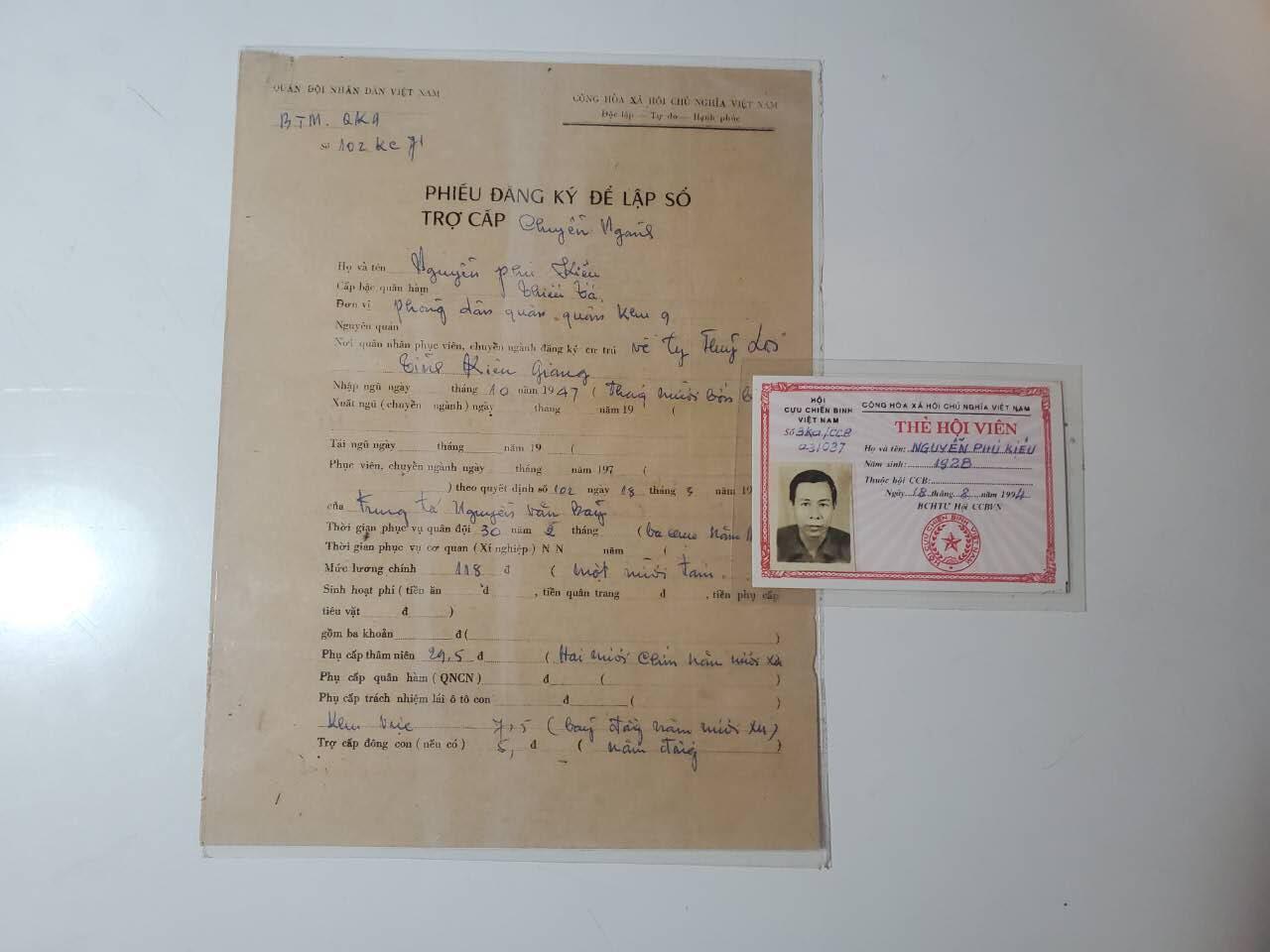 韵星假日军品类拍卖第41期 -- Rimey Holidays Militaria Auction 41 越南阮富桥局长退伍军人协会会员证 第九军区补助证明