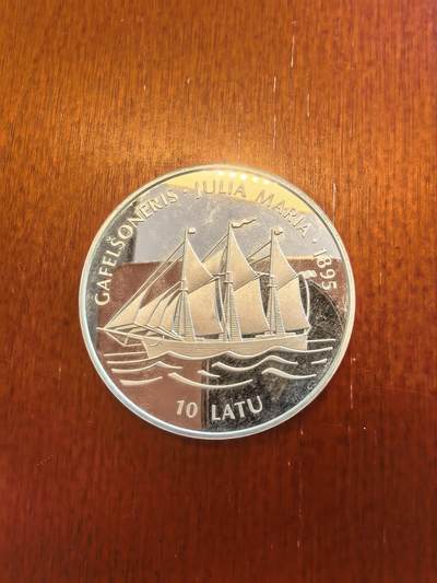 长老汇马年精选第一场拍卖 - 1995拉脱维亚航海史10拉特精制银币，1盎司925银，瑞士造币厂出品，带证书