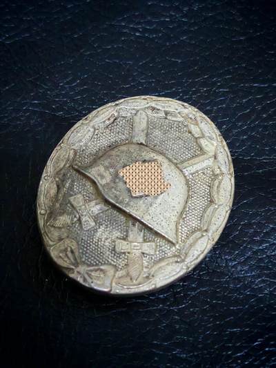 时顺第二十九拍(新年大拍) - 二战时期银级战伤奖章，100厂标，锌制镀银