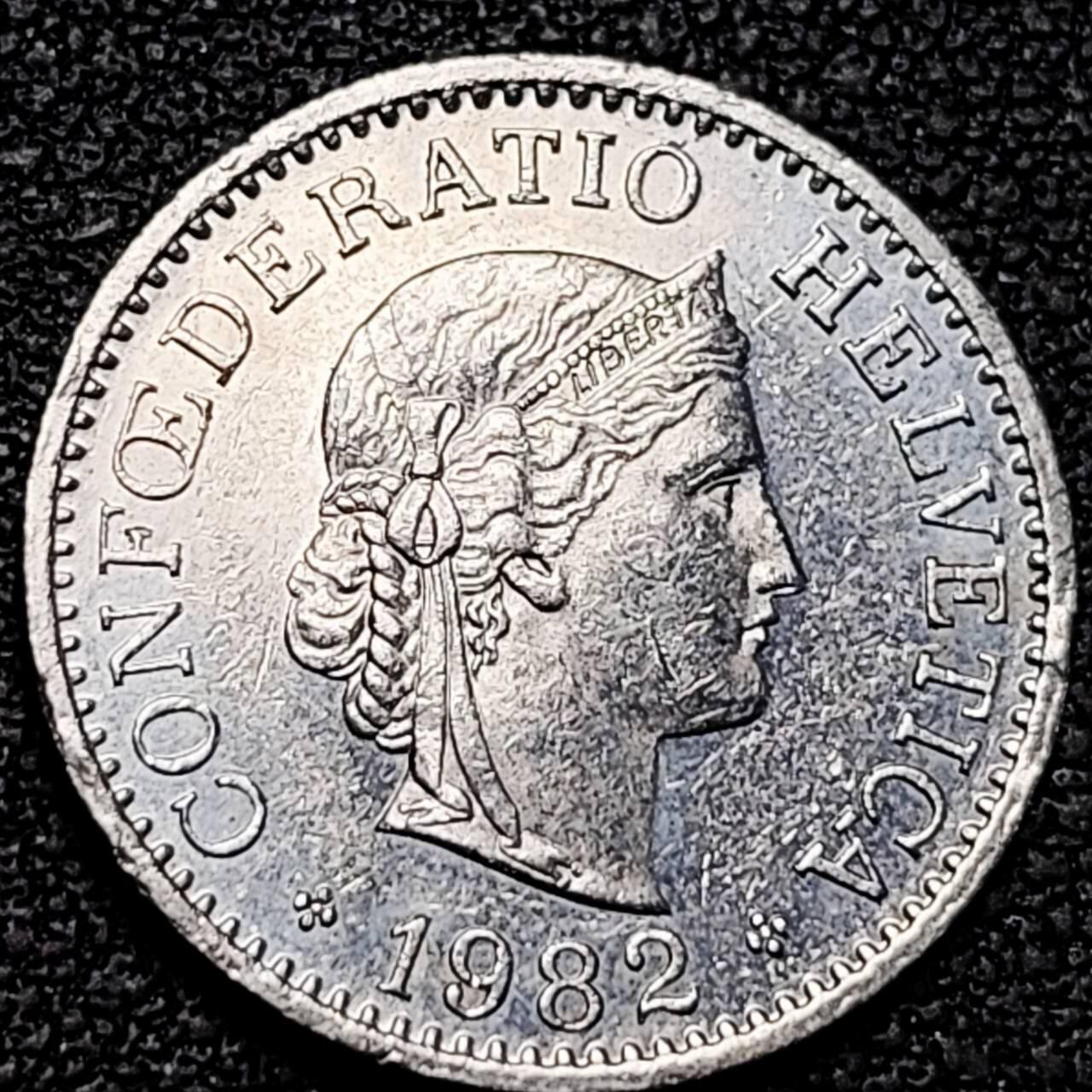 泉币菌-第190场-本场拍品多 请提前出价 （年后发货） 1982年 瑞士10分女神 19MM 