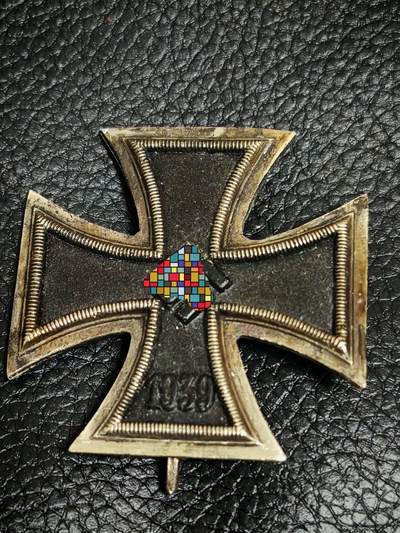 时顺第二十九拍(新年大拍) - 二战时期一级铁十字勋章，挖土部件修复，状态差，请仔细看图，重量稍轻