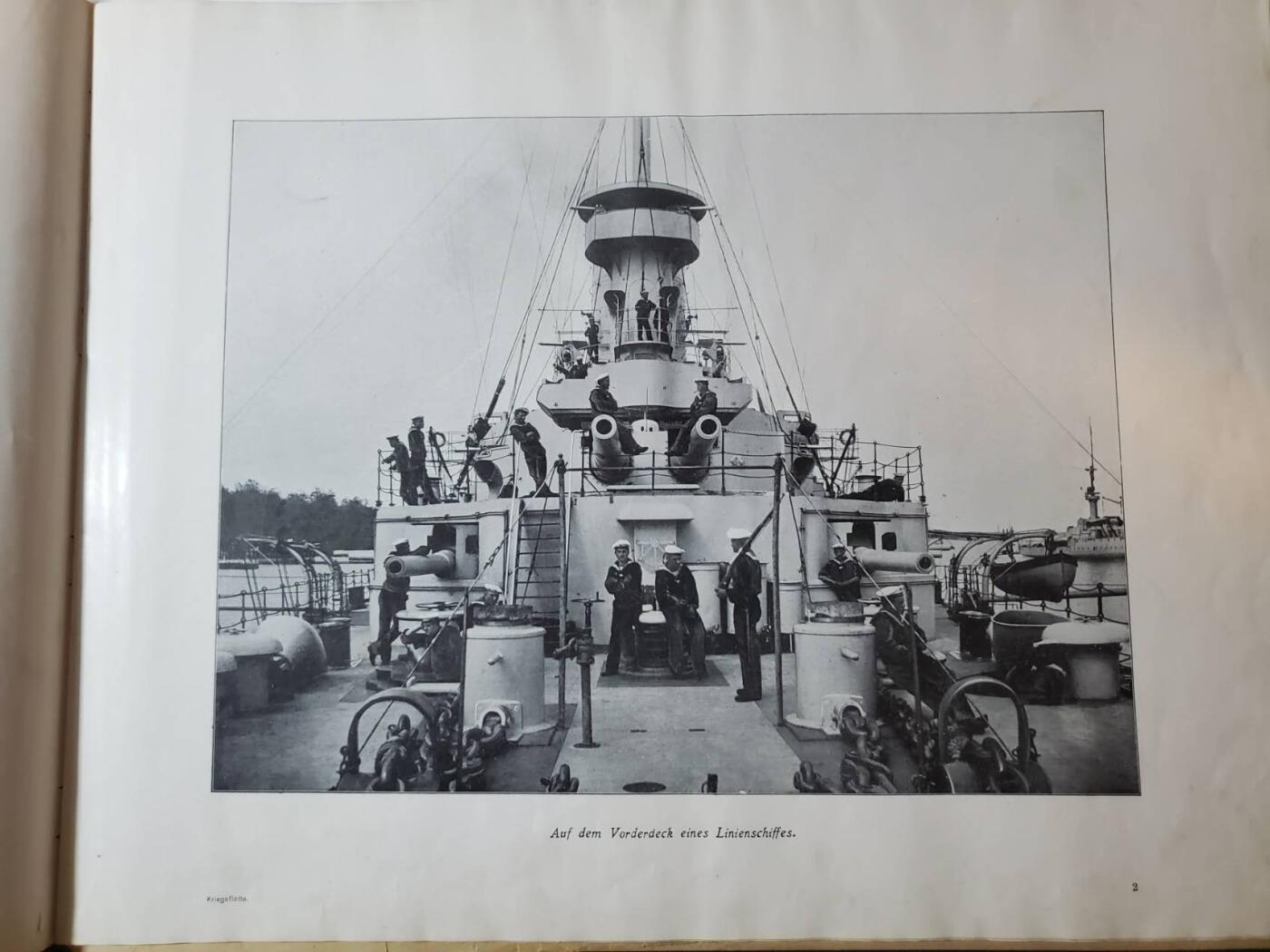 韵星假日军品类拍卖第41期 -- Rimey Holidays Militaria Auction 41 帝国战舰年鉴+战舰原照片（非后洗 带有原相馆印章和原油纸袋，保存很好） -- 1900-1918德意志帝国官方出版 彩图收录了主要的战舰 研究收藏价值军邮战舰迷 军迷历史研究必备 距今100年 