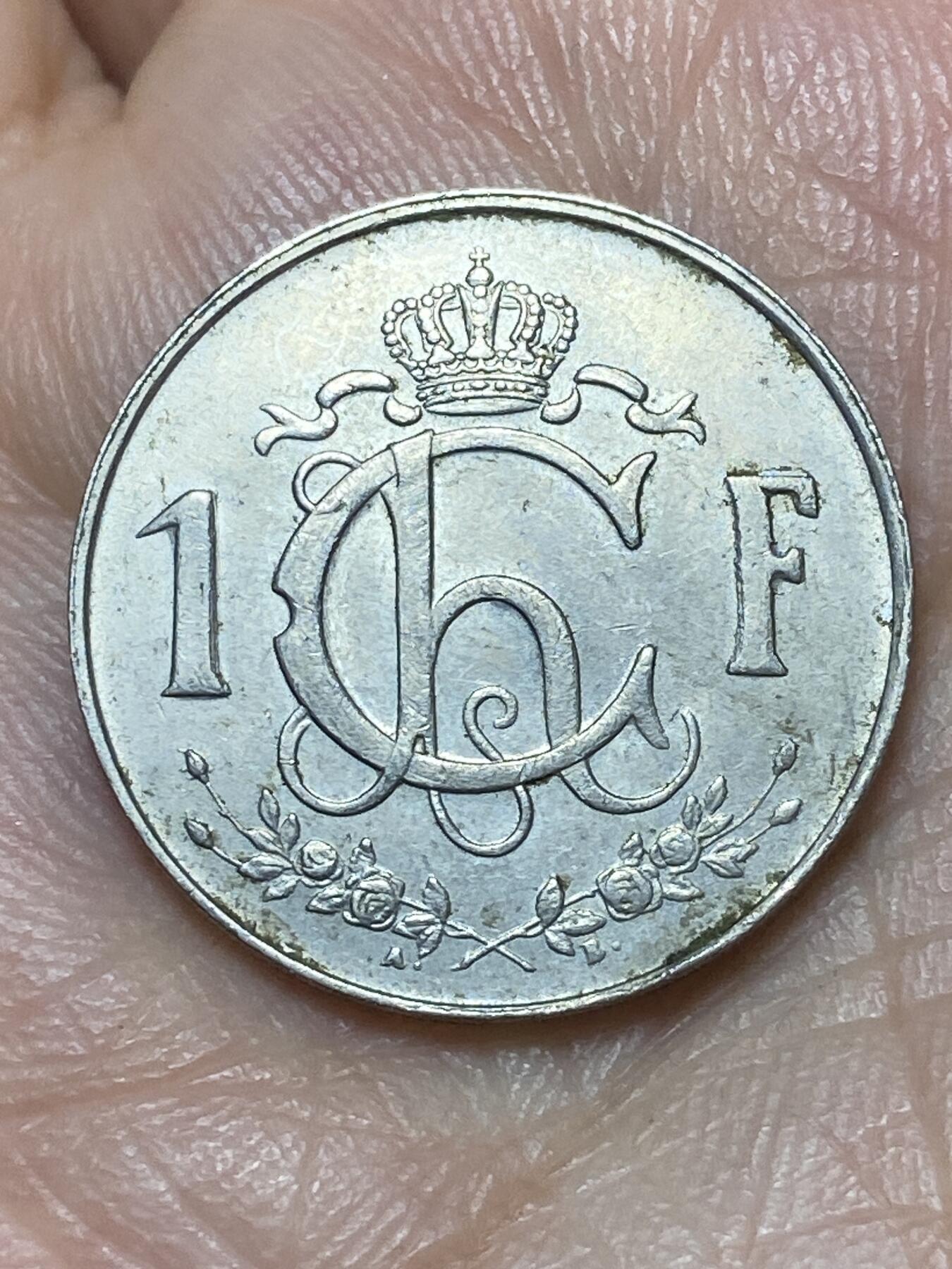 2026年第二十七场(总第一百九十六场）外国好品散币场(免佣金) 卢森堡🇱🇺1964年1法郎(第七任大公夏洛特夫人时期，第四版关门年)