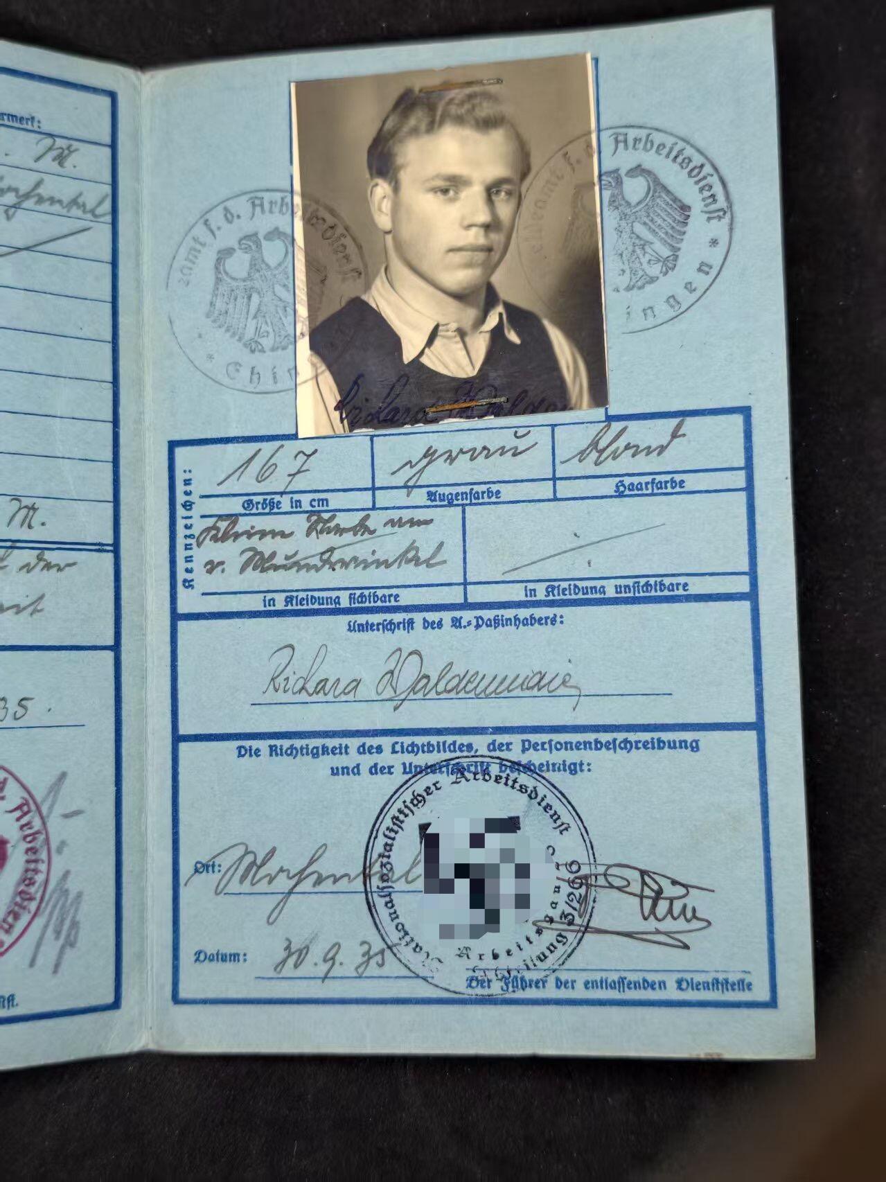 凯旋世界勋赏（持续上新中）（第22期新年大拍）（欢迎送拍）（对拍品有疑问请询问客服，不接受到手刀，出价默认拍品品相。请认真阅读拍卖规则！出价默认已认可！）（收到货请录制开箱视频，无视频概不处理问题。）