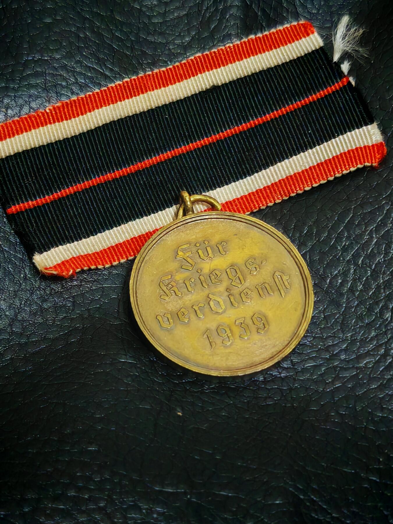 时顺第二十九拍(新年大拍) 二战时期圆盘战功奖章，铜制原绶带，kvm