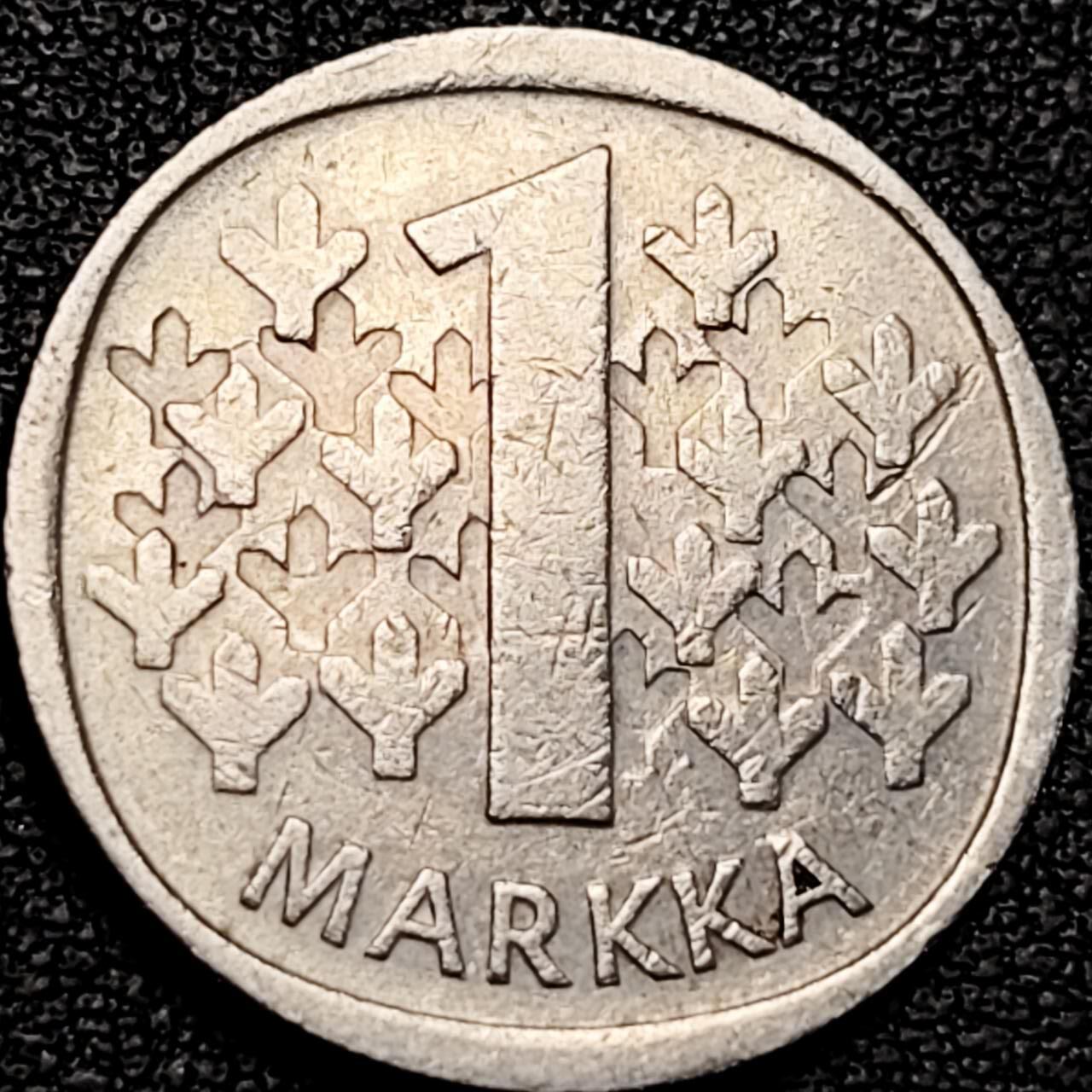 泉币菌-第190场-本场拍品多 请提前出价 （年后发货） 1975年 芬兰 1马克镍铜币 立狮 纪念币铜钱