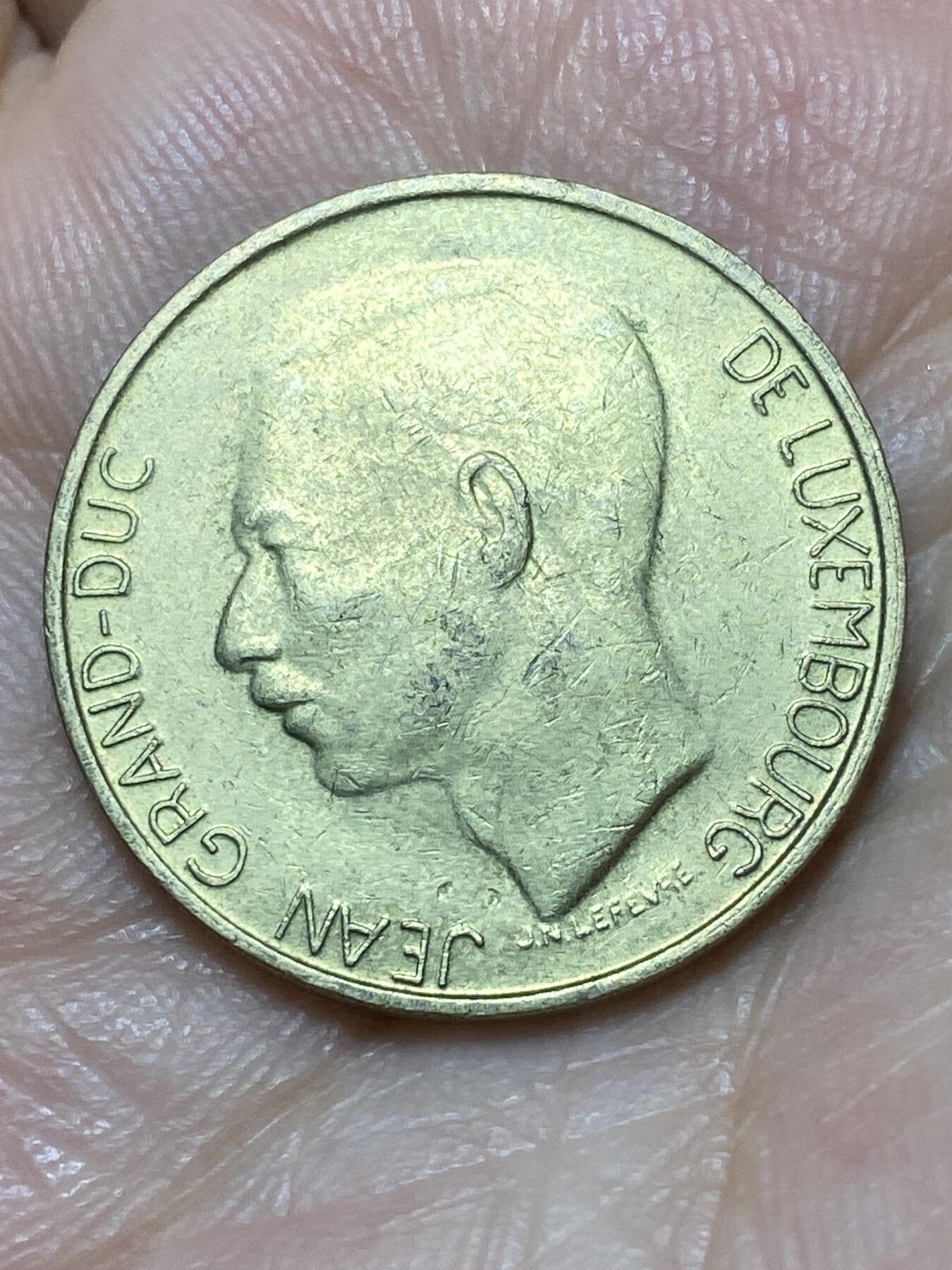 2026年第二十七场(总第一百九十六场）外国好品散币场(免佣金) 卢森堡🇱🇺1986年5法郎(第八任让大公时期第三版，宽边版)