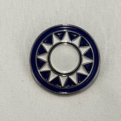 韵星假日军品类拍卖第41期 -- Rimey Holidays Militaria Auction 41 - KMT党徽