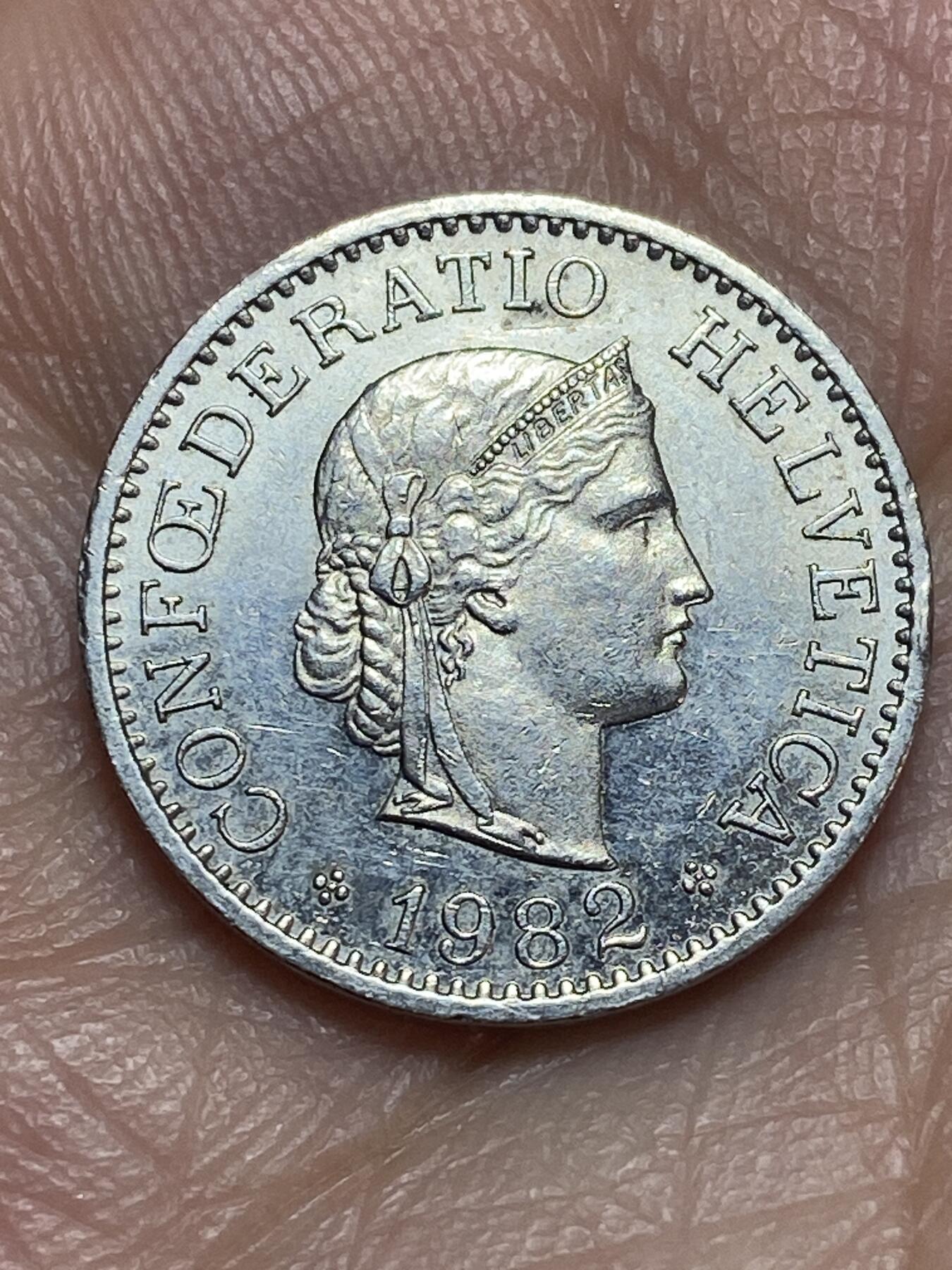 2026年第二十八场(总第一百九十七场）新春初七特拍场(佣金3%最低1元) 瑞士🇨🇭1982年10拉彭(第二版，无标版)