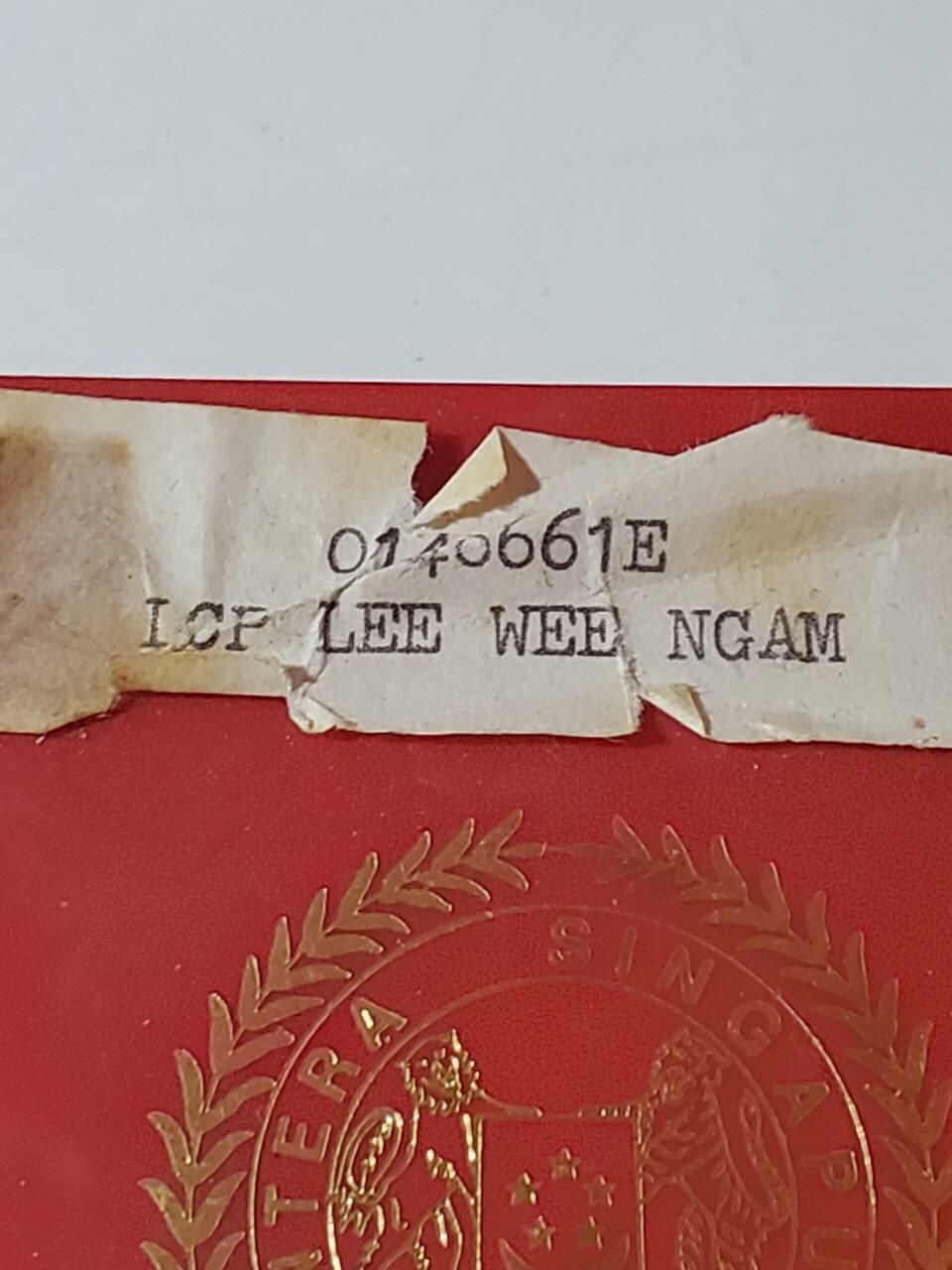 韵星假日军品类拍卖第41期 -- Rimey Holidays Militaria Auction 41 新加坡共和国武装力量良好服务奖章实发版本 原盒带有原主名字Lee Wee Ngam 品相很好 铜镀金镀金未掉