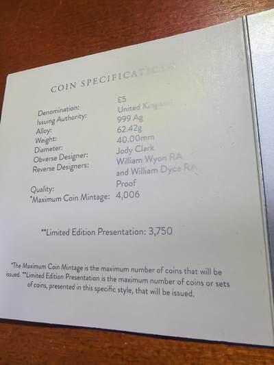 长老汇马年精选第一场拍卖  2021英国伟大的雕刻师系列维多利亚哥特肖像5英镑精制银币，2盎司999银，3750枚，盒证全