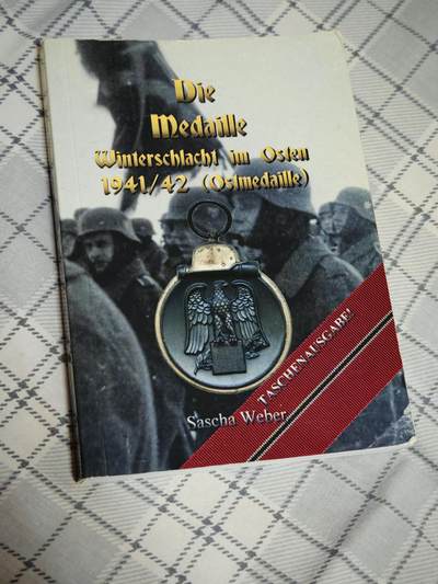 时顺第二十九拍(新年大拍) - 东线作战/冻肉奖章宝书，共254页，内部记录了冻肉的厂商以及变体，大量彩图，并对特征进行了描述，内容为德语