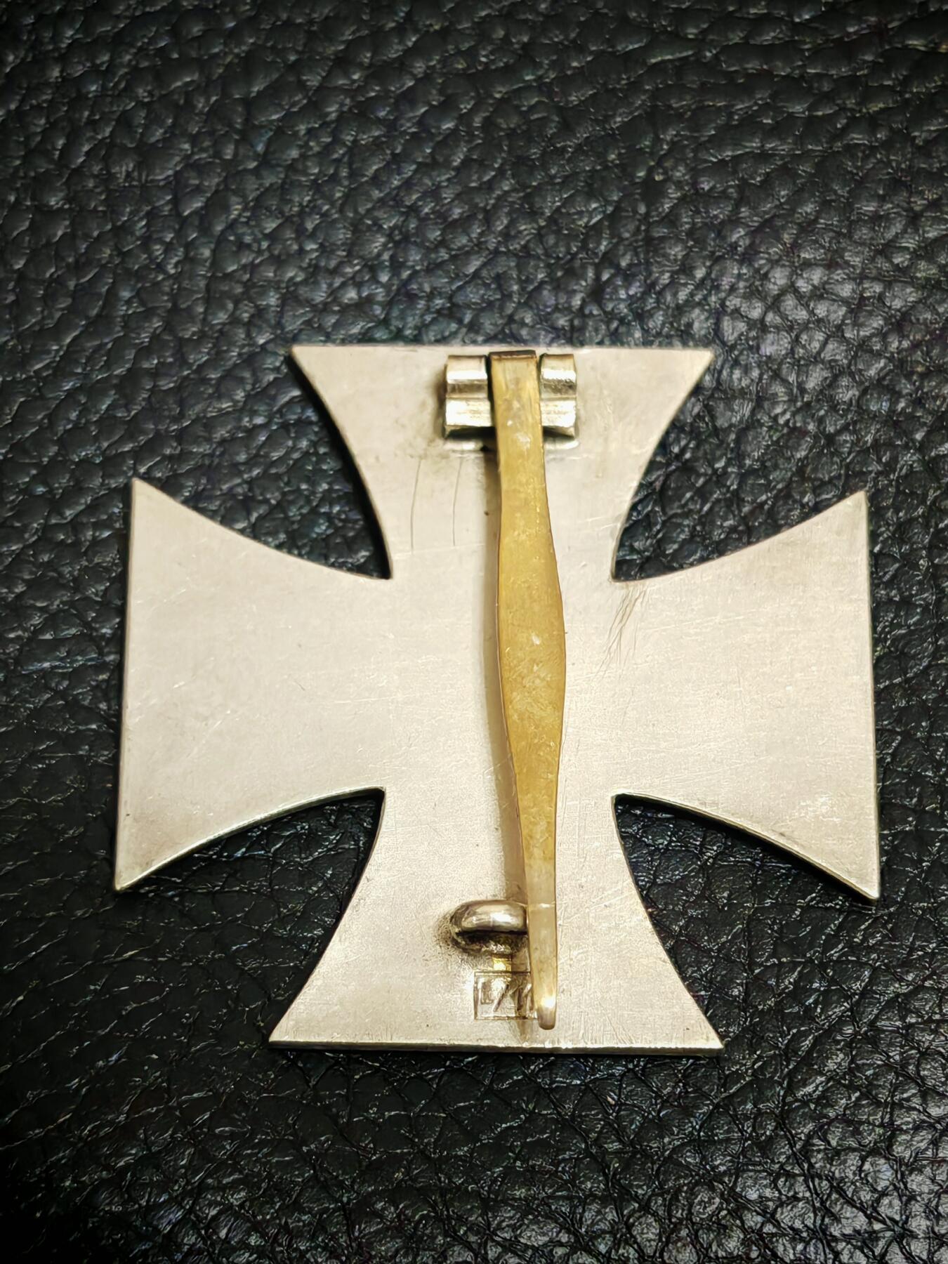 时顺第二十九拍(新年大拍) 二战时期一级铁十字勋章，背打l/11标