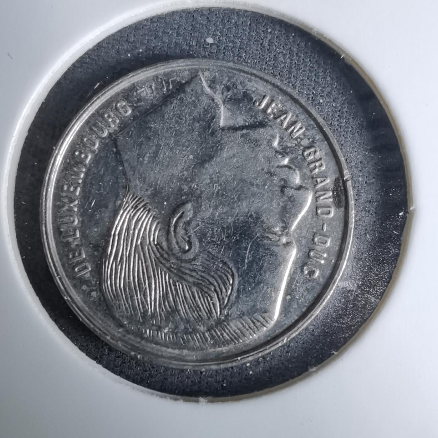 沼泽如烟--第996场 卢森堡1990年1法郎