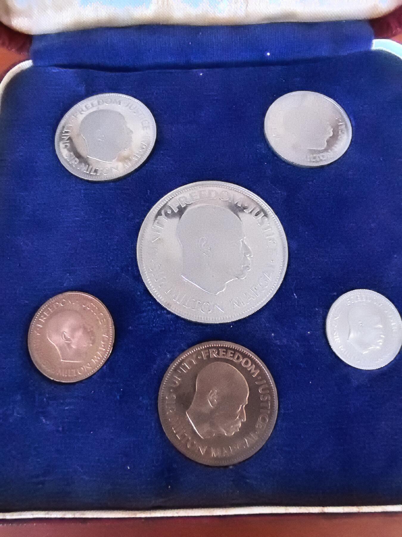 长老汇马年精选第一场拍卖 1964塞拉利昂精制套币6枚，原盒