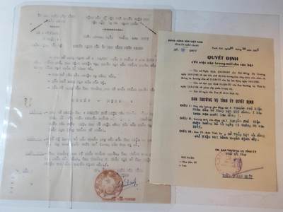 韵星假日军品类拍卖第41期 -- Rimey Holidays Militaria Auction 41 - 越南阮富桥局长教育薪资命令、晋升令