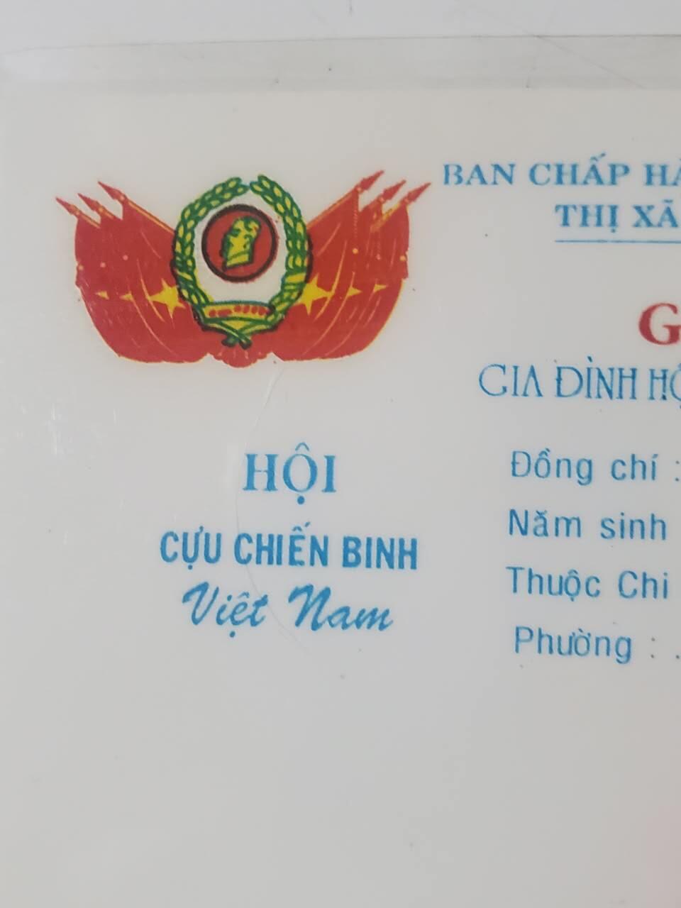 韵星假日军品类拍卖第41期 -- Rimey Holidays Militaria Auction 41 越南阮富桥局长退役军人协会证书+二级战功勋章一套