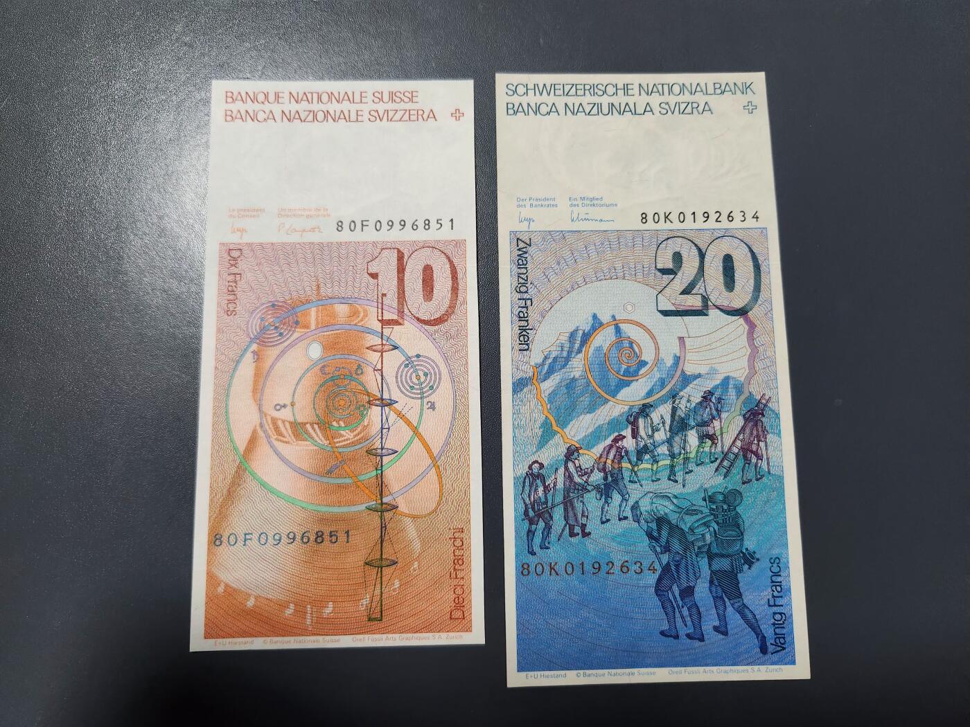 2月18号晚上8点 外国纸币自动截拍第27场 瑞士1980年10-20 新品一对