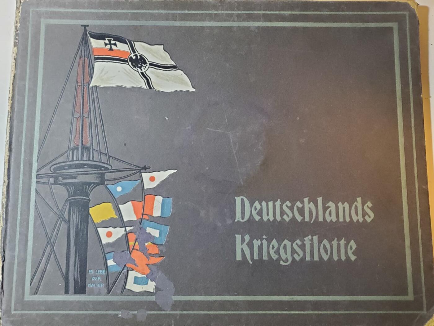 韵星假日军品类拍卖第41期 -- Rimey Holidays Militaria Auction 41 帝国战舰年鉴+战舰原照片（非后洗 带有原相馆印章和原油纸袋，保存很好） -- 1900-1918德意志帝国官方出版 彩图收录了主要的战舰 研究收藏价值军邮战舰迷 军迷历史研究必备 距今100年 