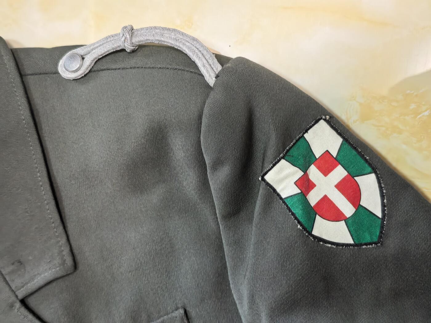 号角文化祝福各位藏友春节大吉马年入好藏 盛世勋华——号角文化勋章邮票专场拍卖第306期   