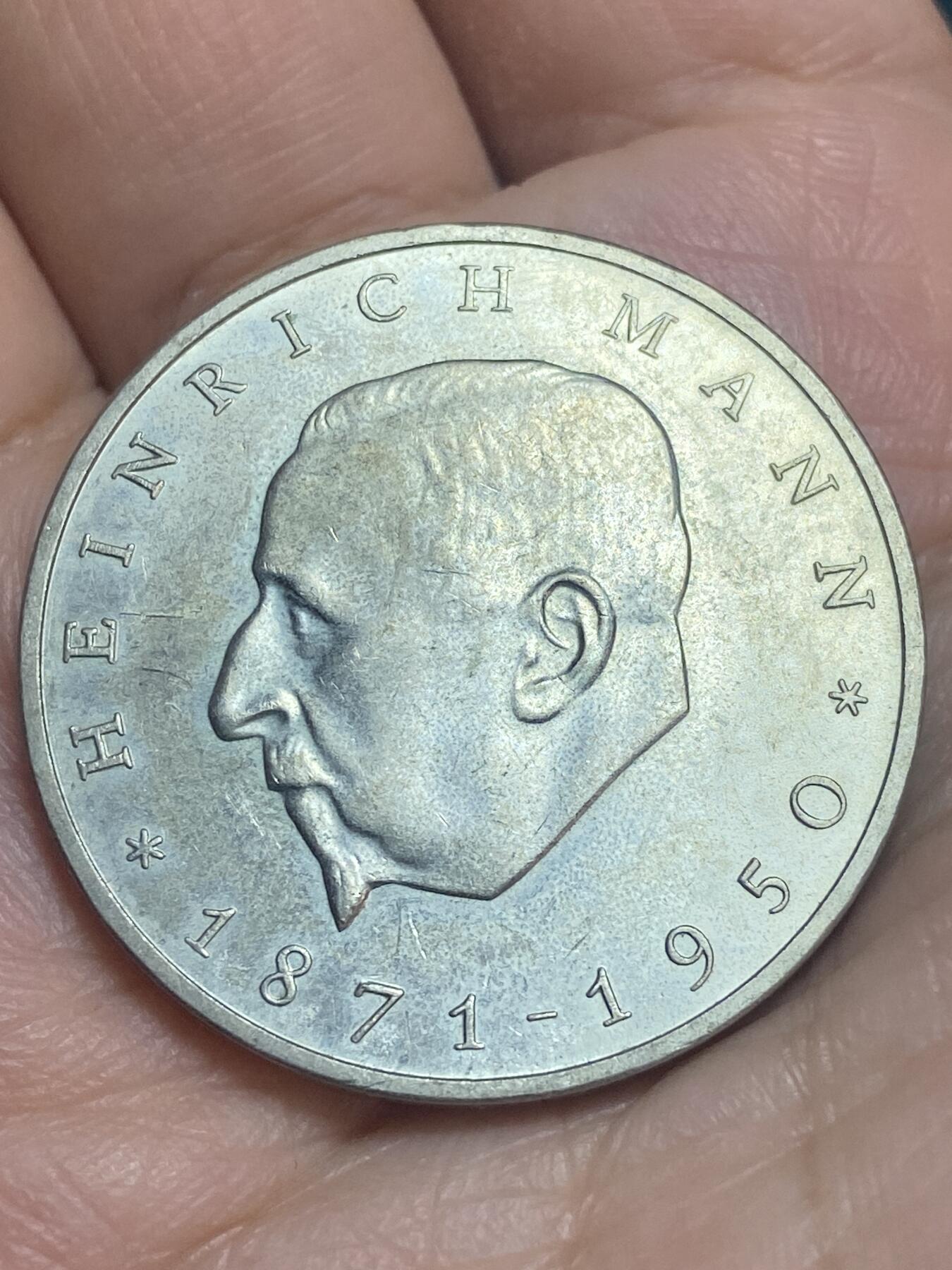 2026年第二十八场(总第一百九十七场）新春初七特拍场(佣金3%最低1元) 民主德国1971年20马克(批判现实主义作家海因里希·曼诞辰100周年纪念币)