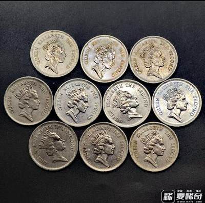 香港1989年高冠女王版1元近似原光靓品硬币10枚一组 - 香港1989年高冠女王版1元近似原光靓品硬币10枚一组