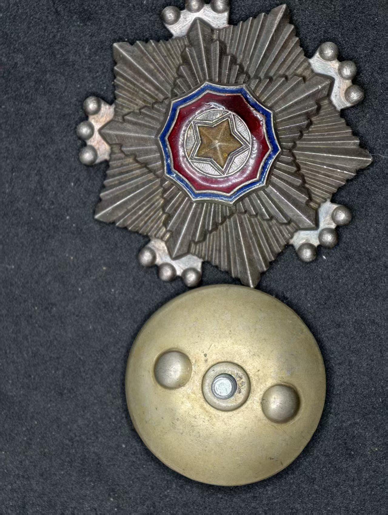 凯旋世界勋赏（持续上新中）（第22期新年大拍）（欢迎送拍）（对拍品有疑问请询问客服，不接受到手刀，出价默认拍品品相。请认真阅读拍卖规则！出价默认已认可！）（收到货请录制开箱视频，无视频概不处理问题。）