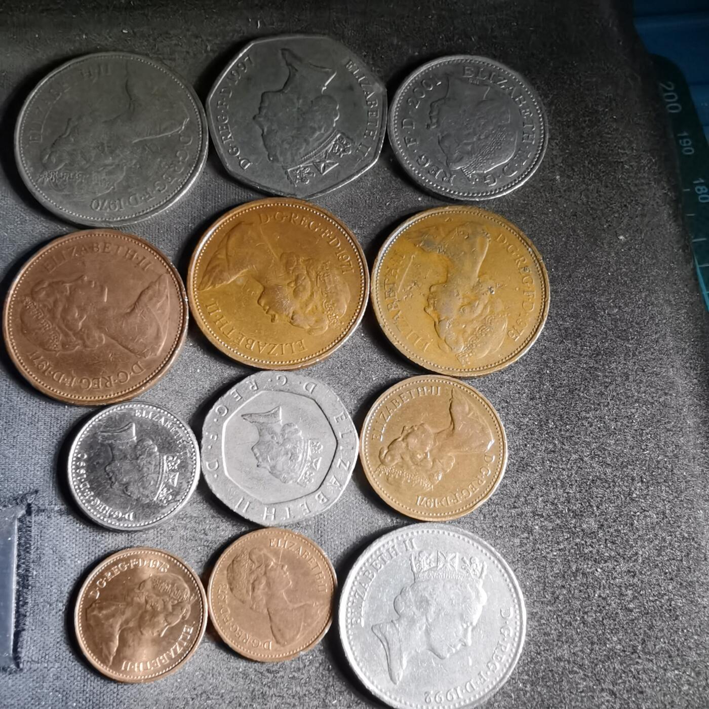 沼泽如烟--第996场 英国12枚