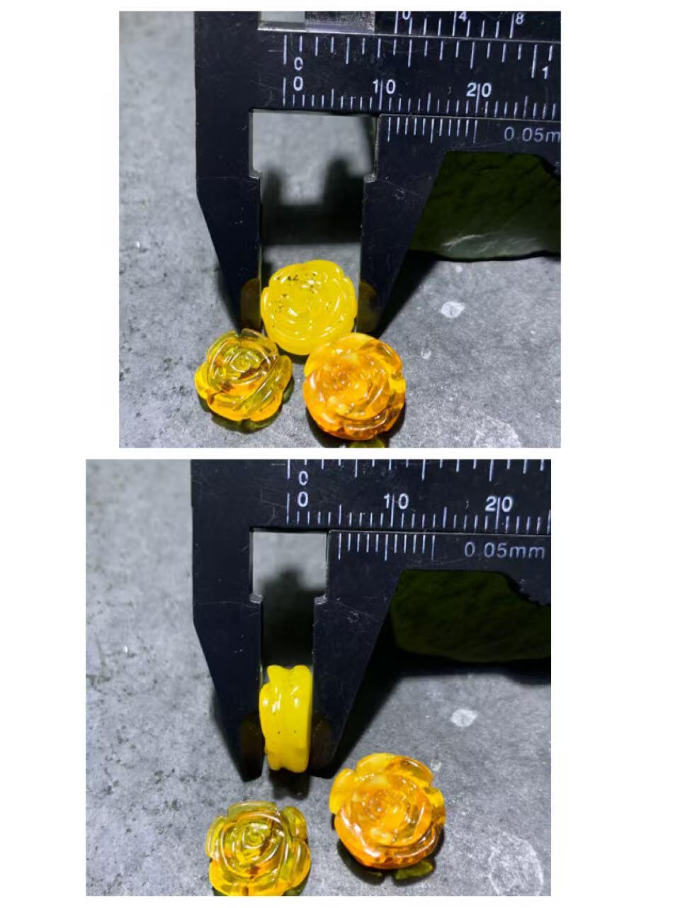 天然原矿蜜蜡通货玫瑰花戒面3颗